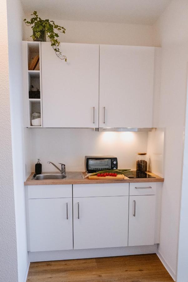 Designoase Fuer 3 Mit Blick Auf Den Wismarer Hafen Buitenkant foto